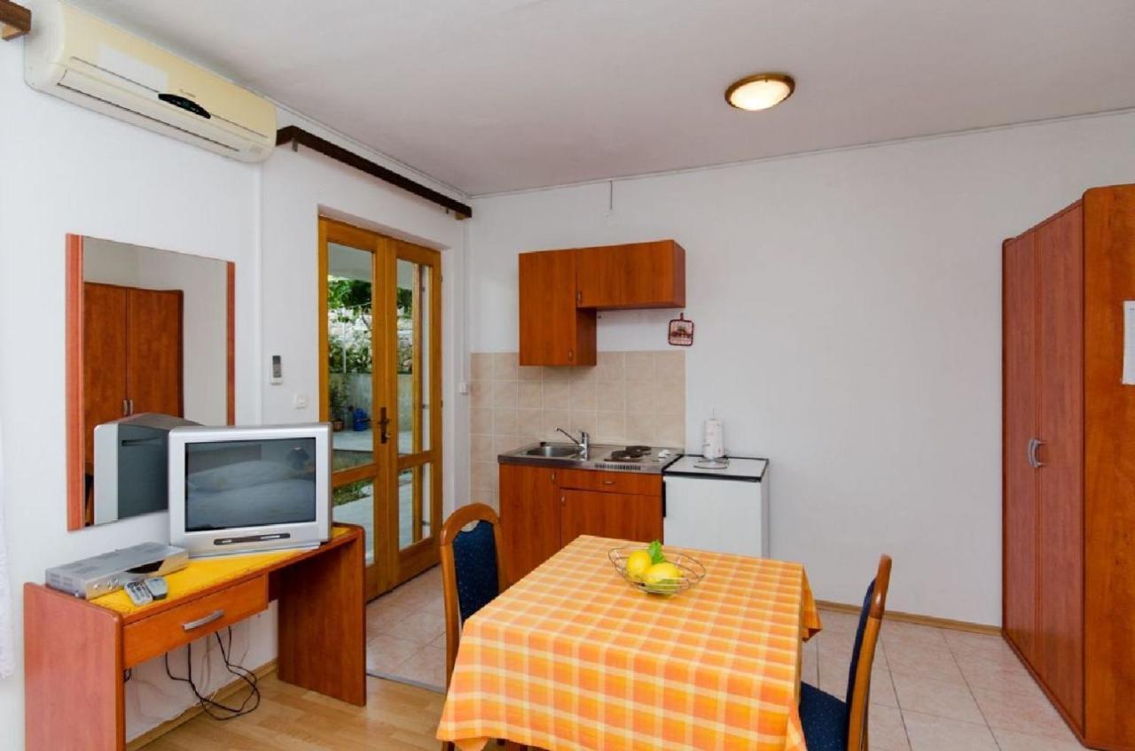 Apartments Prosperina Хвар Экстерьер фото