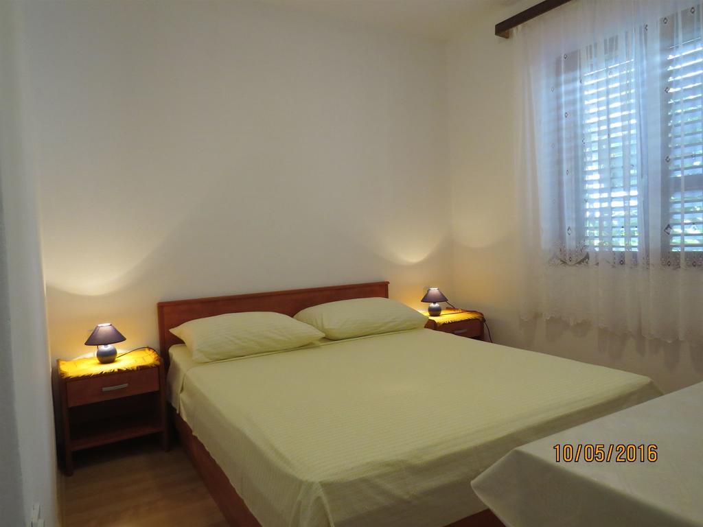 Apartments Prosperina Хвар Экстерьер фото