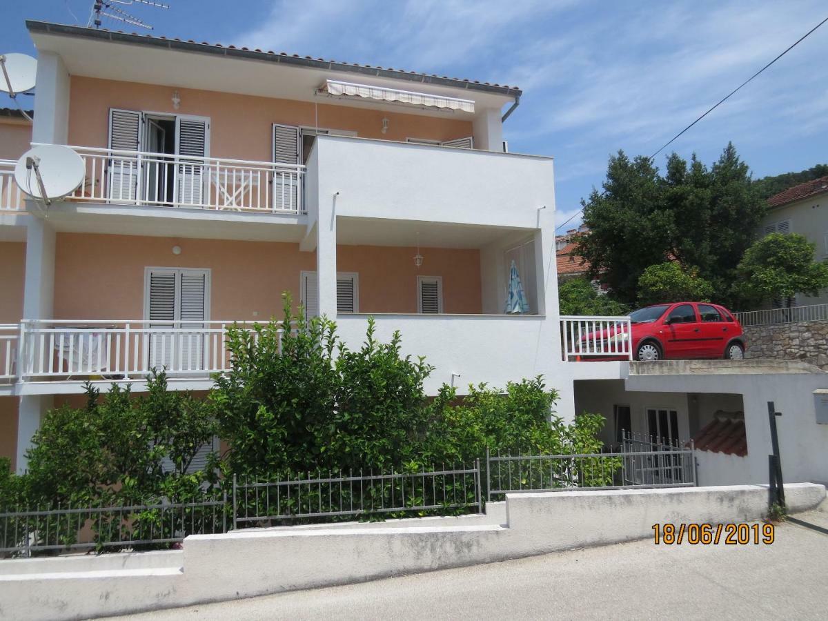 Apartments Prosperina Хвар Экстерьер фото